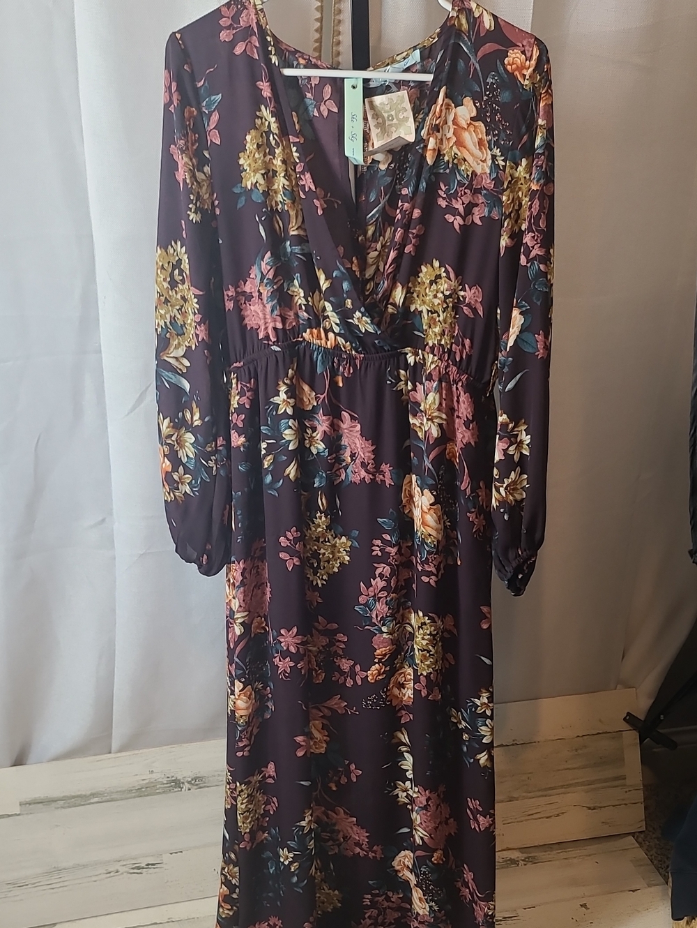 NWT SHE + SKY Womens Plum Floral Maxi Dress Long Sleeve Size Large